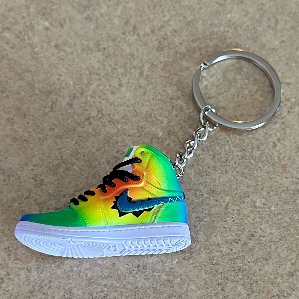 Keychain✨ - Picture 6 of 6